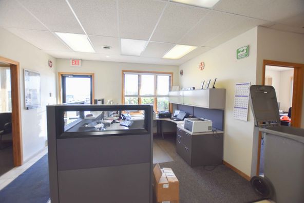 5201 N Washington St, Grand Forks, ND 58203